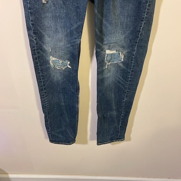 Old Navy Relaxed Slim Taper Distressed Jeans Size 32x32 - Picture 3 of 8